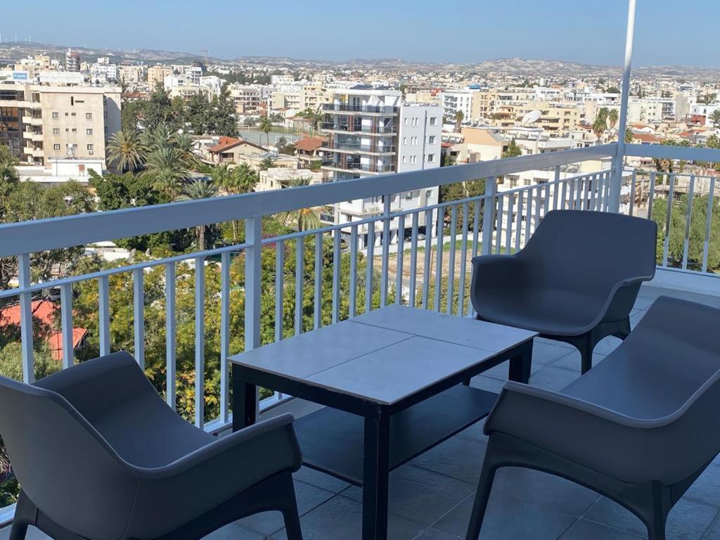 דירות לרנקה Incredible View מראה חיצוני תמונה
